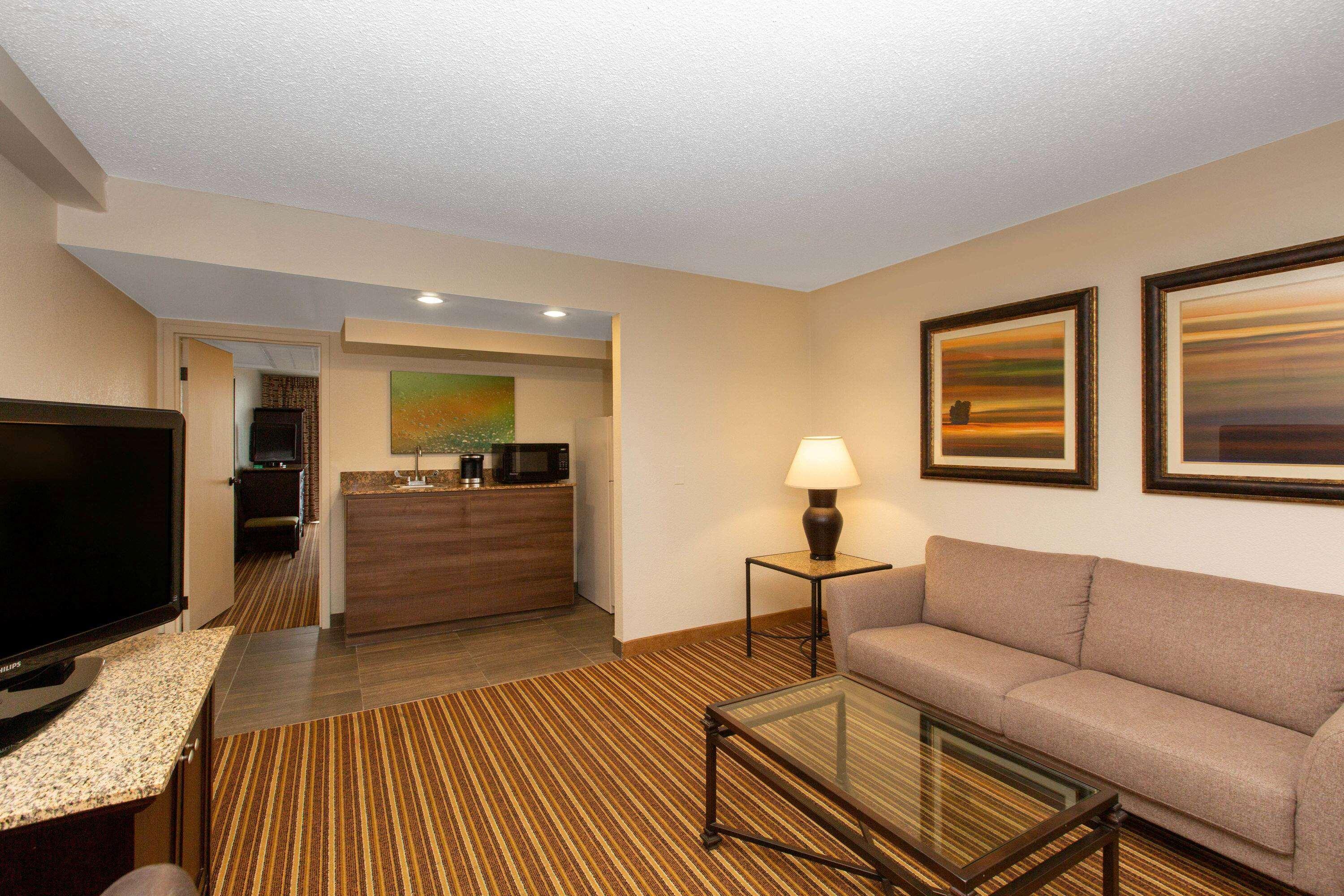 Aksarben Suites Trademark Collection By Wyndham Omaha Eksteriør bilde