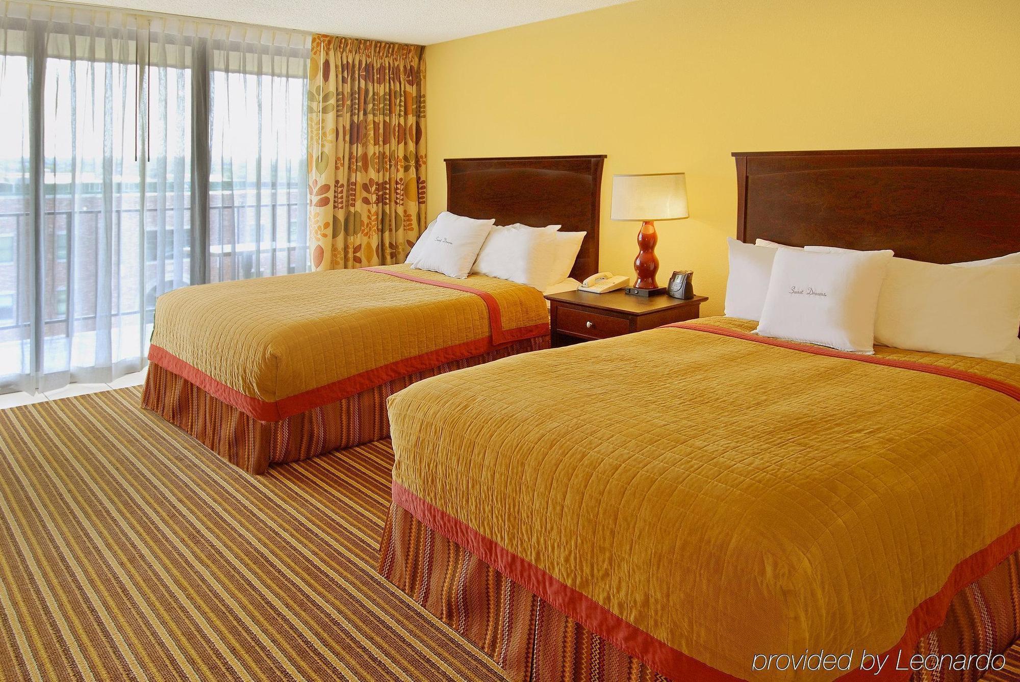 Aksarben Suites Trademark Collection By Wyndham Omaha Rom bilde
